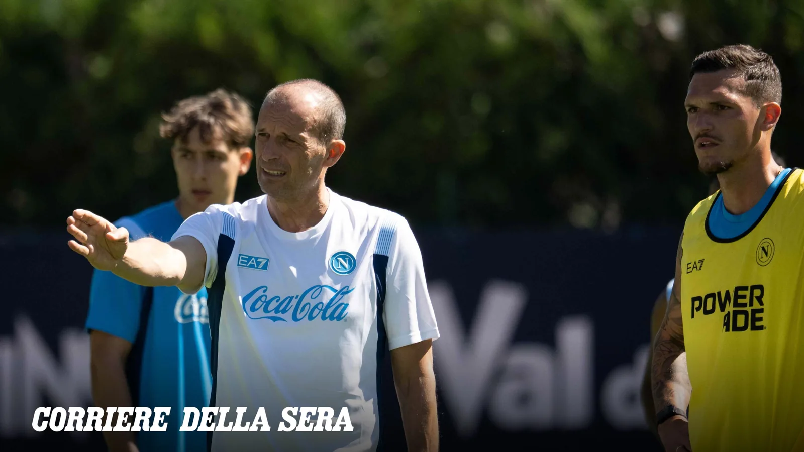 Dimaro: il Napoli presenta Allegri e il suo staff ai tifosi