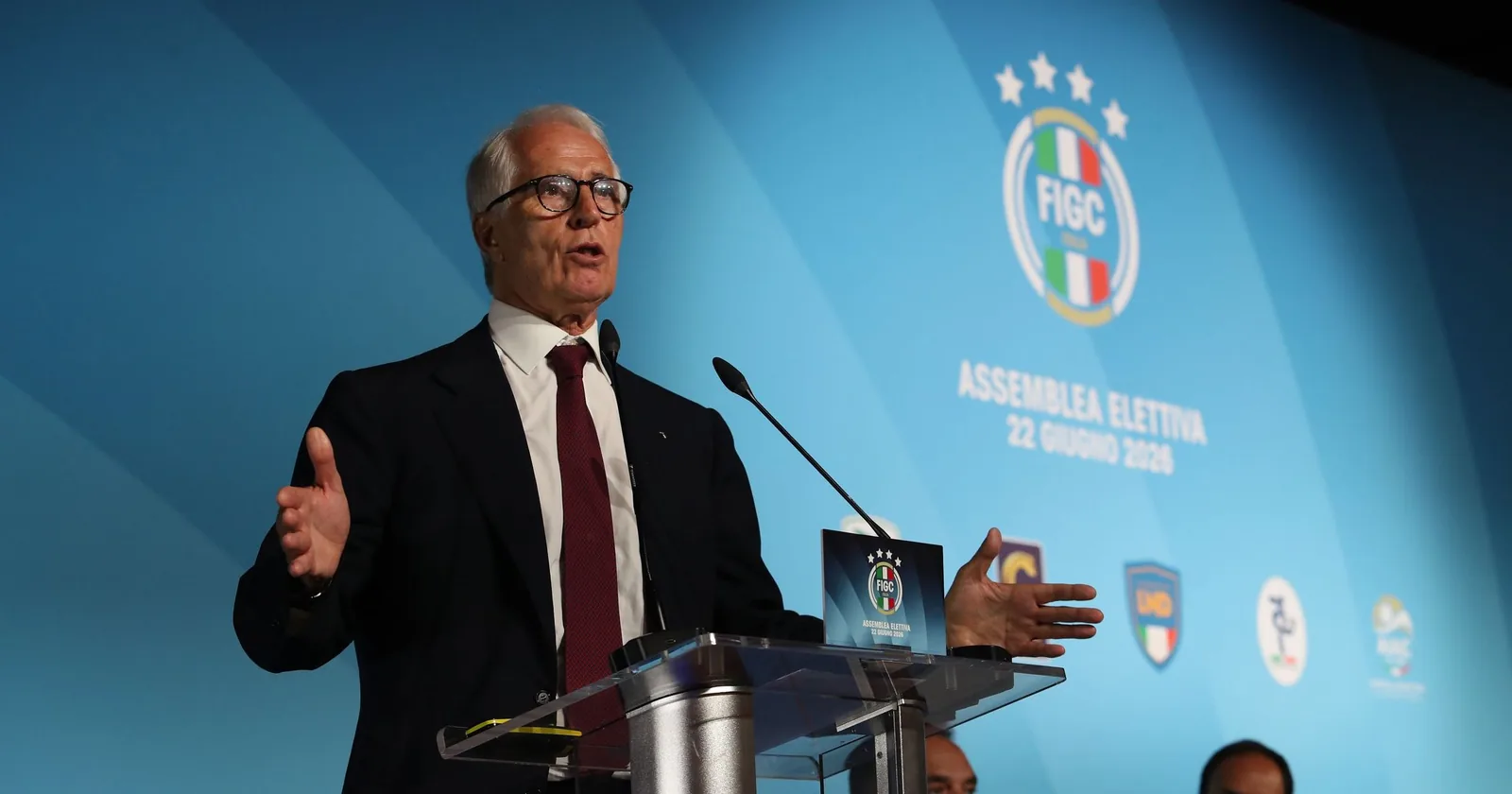 Roma: Malagò affronta le critiche sulla ricerca del CT della Nazionale