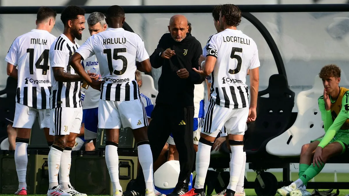 Juventus batte Nizza 2-0 in amichevole con gol di Douglas Luiz e Oboavwoduo