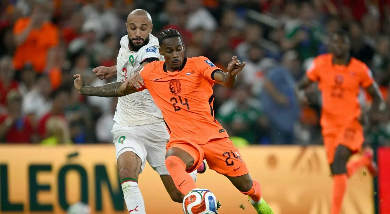 Calciomercato: Gosens allo Schalke 04, Dovbyk apre al Genoa, Muharemovic verso il Leeds